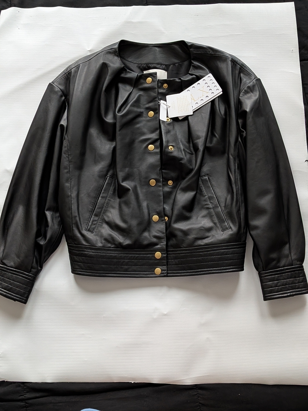 NWT Le' AL.X 100% Leather Ruched Crew Neck Button Front Bomber Jacket Size XS